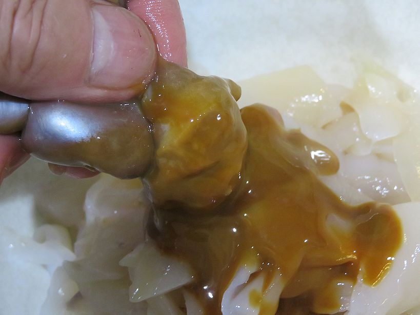 酒の肴に 自家製スルメイカの塩辛はおススメです 横浜丸魚株式会社