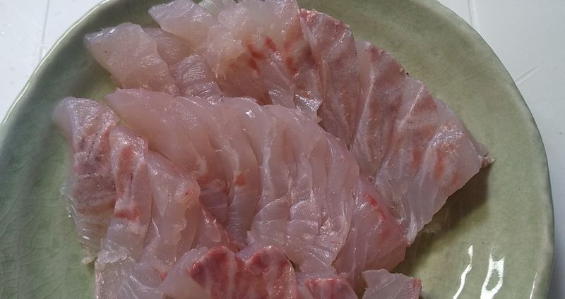お刺身食べ比べ 横浜丸魚株式会社